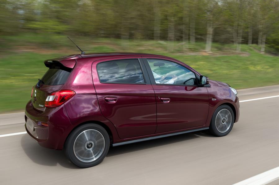  Mitsubishi Mirage 2016 года  (UK) (фото 9 из 34)